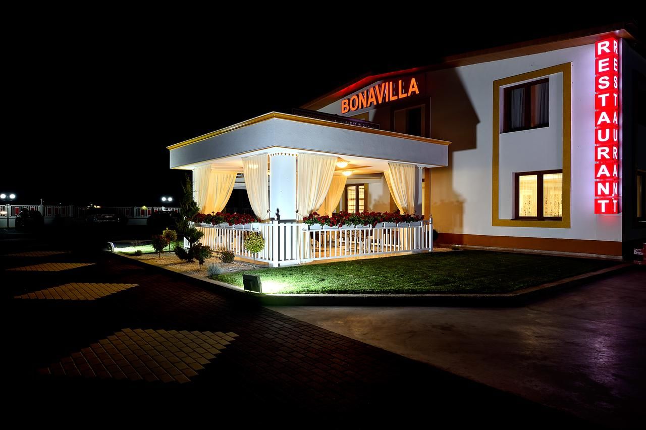 Отель Bonavilla Complex Aleşd-32